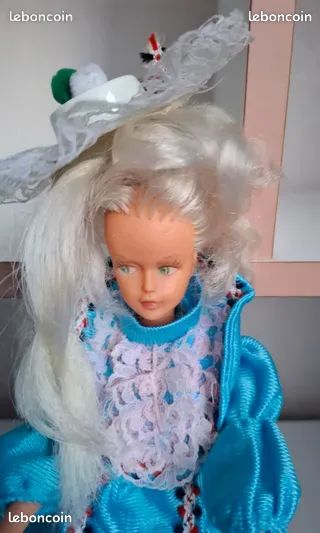 Le petit ami de Takara Licca, Ren kun ? & Licca chan ? Poupées couple Bella. Années 80. Très rare - Canada