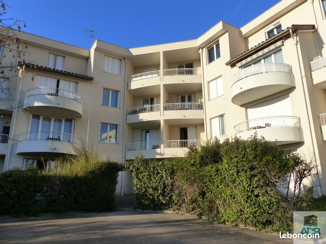 Appartement 4 pièces 87 m² · à Le Coteau · 87 m² · 694 €/mois
