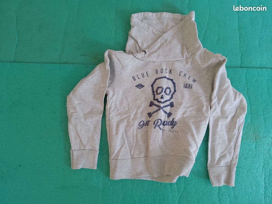 Pantalon et pull garçon 6 ans et 8 ans (image 3)