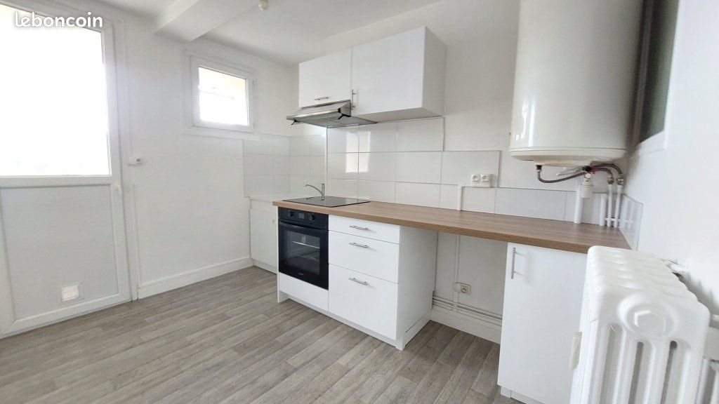 Appartement 4 pièces 63 m² · à Saint-Étienne · 63 m² · 600 €/mois