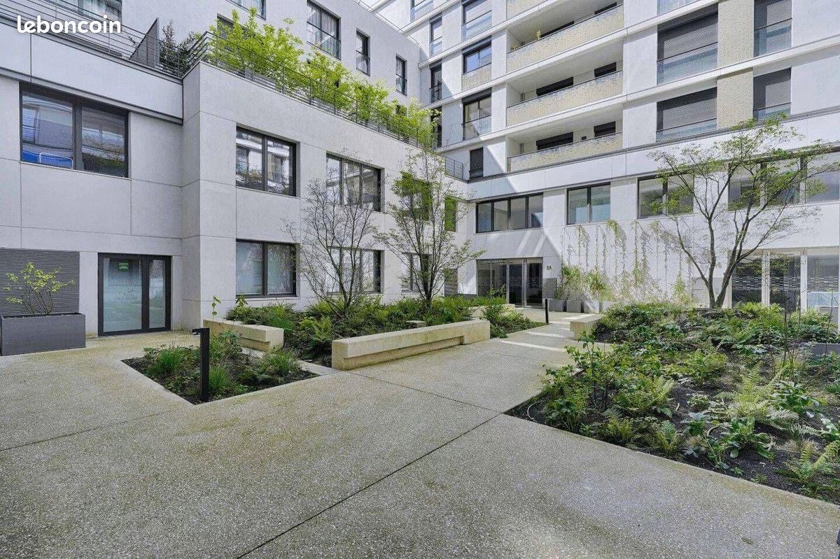 Appartement 1 pièce 28 m² · à Issy-les-Moulineaux · 28 m² · 1 200 €/mois