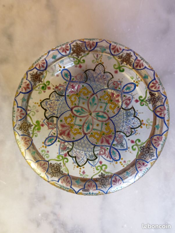 Bonbonnière ancienne en verre émaillé orientaliste – XIXe siècle (image 2)