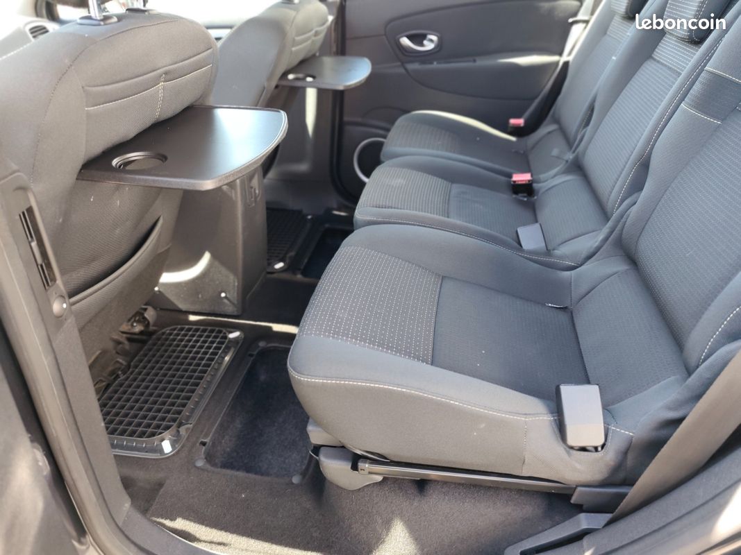 Renault SCENIC III DCI 110 FAP ECO2 DYNAMIQUE EURO 5 EDC ✅️ Révisé / Boite Automatique / Freins Avant et Arrière neufs / 4 pneus neufs / Garantie✅️ (image 11)