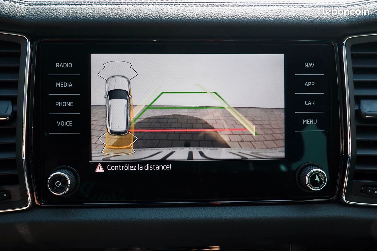 SKODA Kodiaq 1,5 Tsi 150 Ambition + Attelage + Caméra + Full Led + Options, 1ère Main - Garantie 12 mois (image 7)