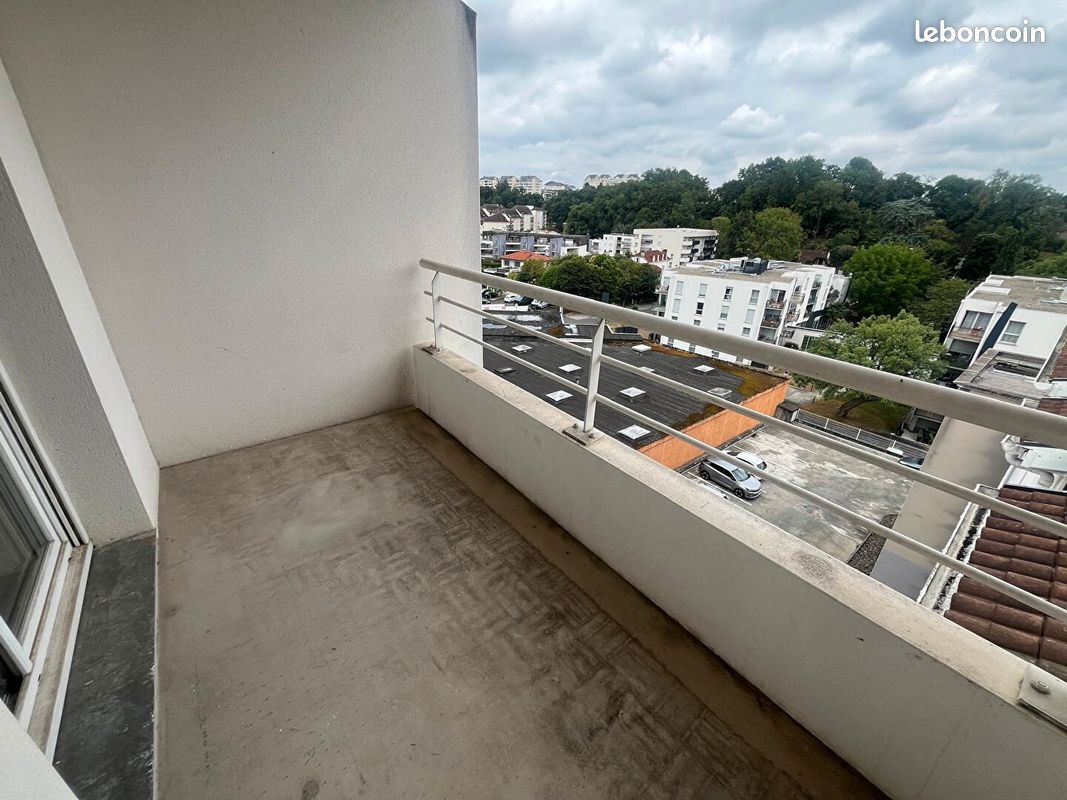 Appartement 2 pièces 33 m² · à Billère · 33 m² · 500 €
