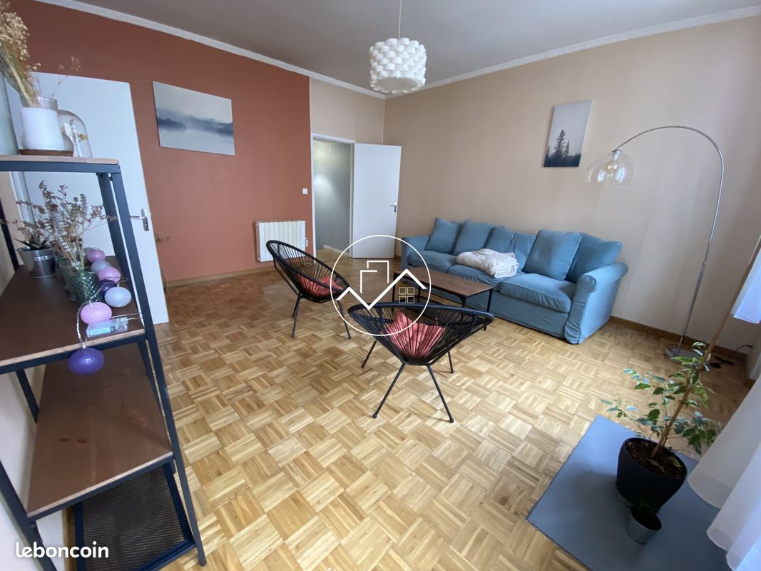 Appartement 4 pièces 83 m² · à Saint-Étienne · 83 m² · 700 €