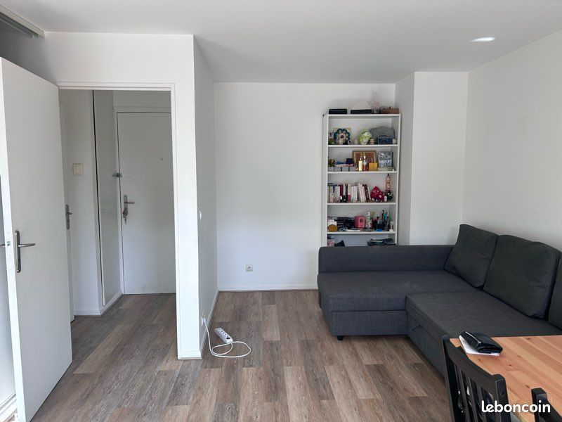 Appartement 1 pièce 27 m² · à Suresnes · 27 m² · 841 €/mois