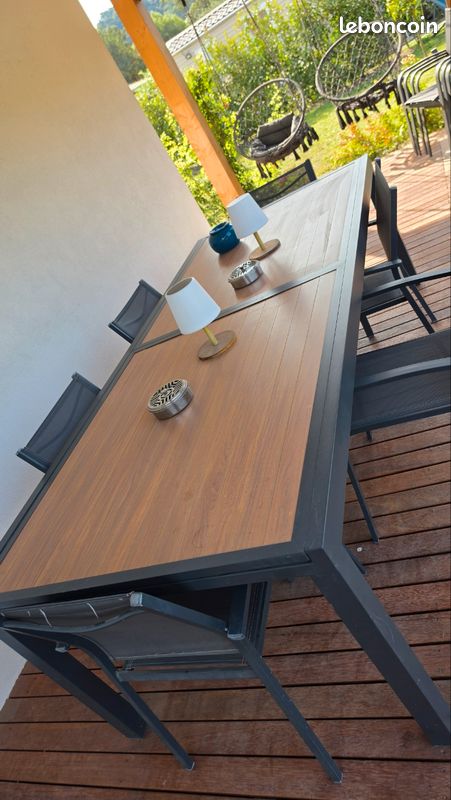 Table et chaises hesperide (image 1)