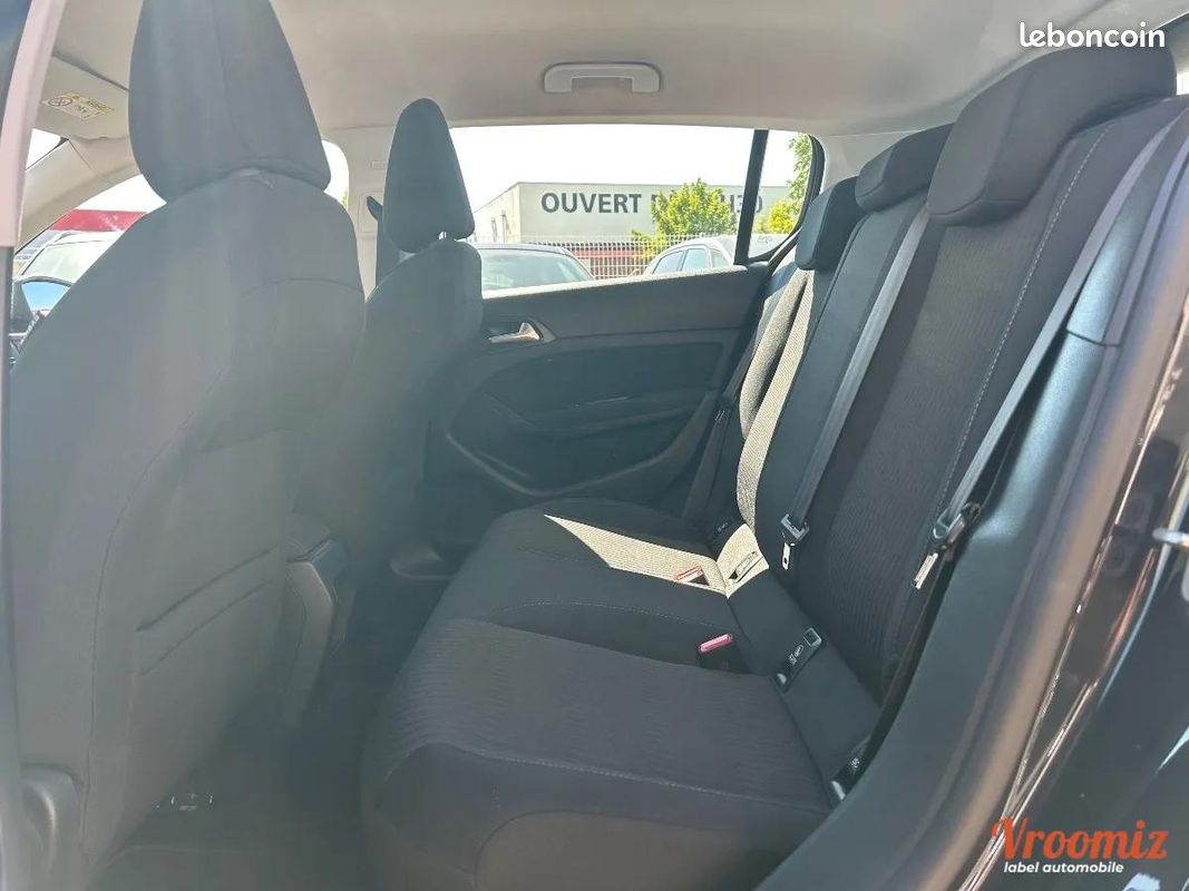 Peugeot 308 GENERATION-II 1.2 VTI 80 ACTIVE (image 12)
