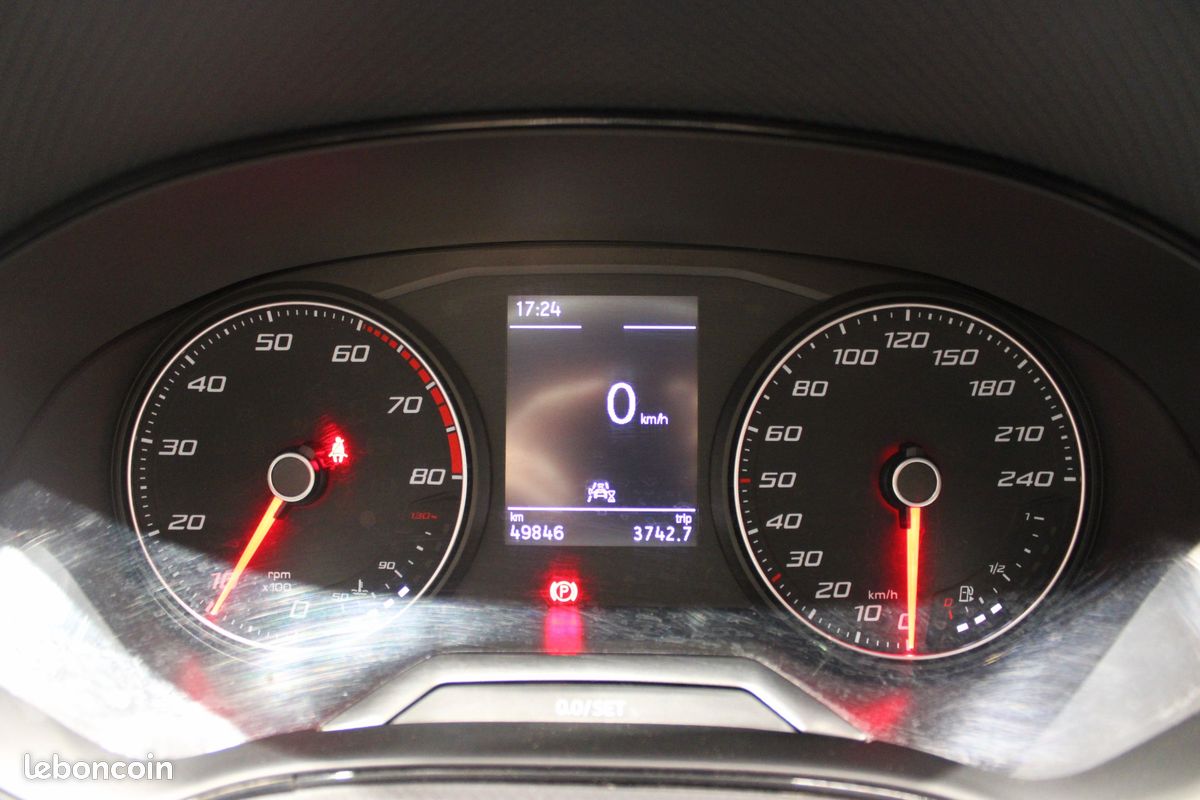 SEAT IBIZA 1.0 TSI 110ch STYLE - APPLE CARPLAY - OPTIQUES FULL LED - ACC (image 28)