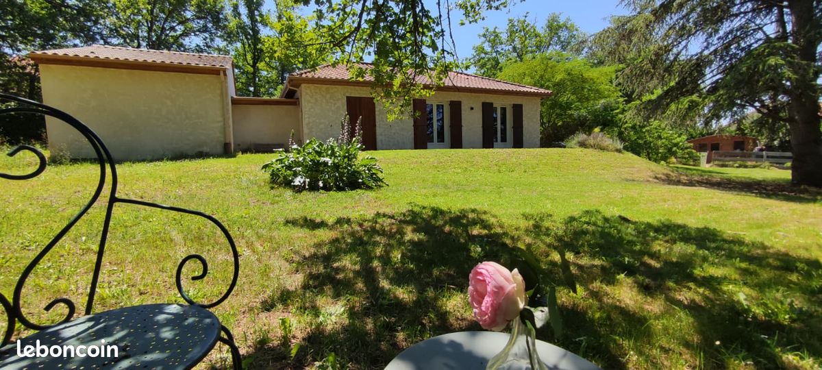 Maison 4 pièces 135 m² · à Saint-Martial-de-Nabirat · 135 m² · 295 000 €