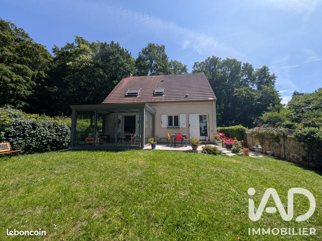 Maison 6 pièces 107 m² · à Menucourt · 107 m² · 449 000 €