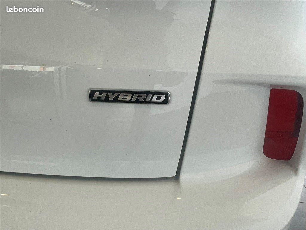 Ford Kuga III 2.5 DURATEC 190 CH FLEXIFUEL FHEV E85 POWERSHIFT ST-Line X (image 10)