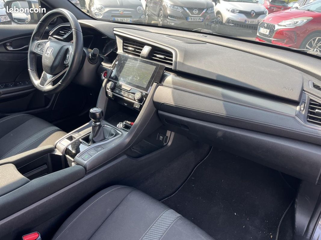 HONDA CIVIC 1.0 i-VTEC 126ch Exclusive (image 19)