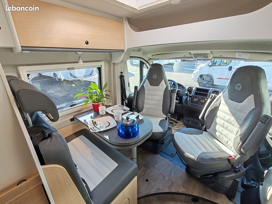 CAMPING-CAR FOURGON SUNLIGHT CLIFF 601 Adventure, Fiat Ducato 2.2l 140Ch BVA, 4 PLACES COUCHAGES, 4 PLACES CG, BOITE AUTO, LITS SUPERPOSES, CHAUFFAGE DIESEL (image 3)