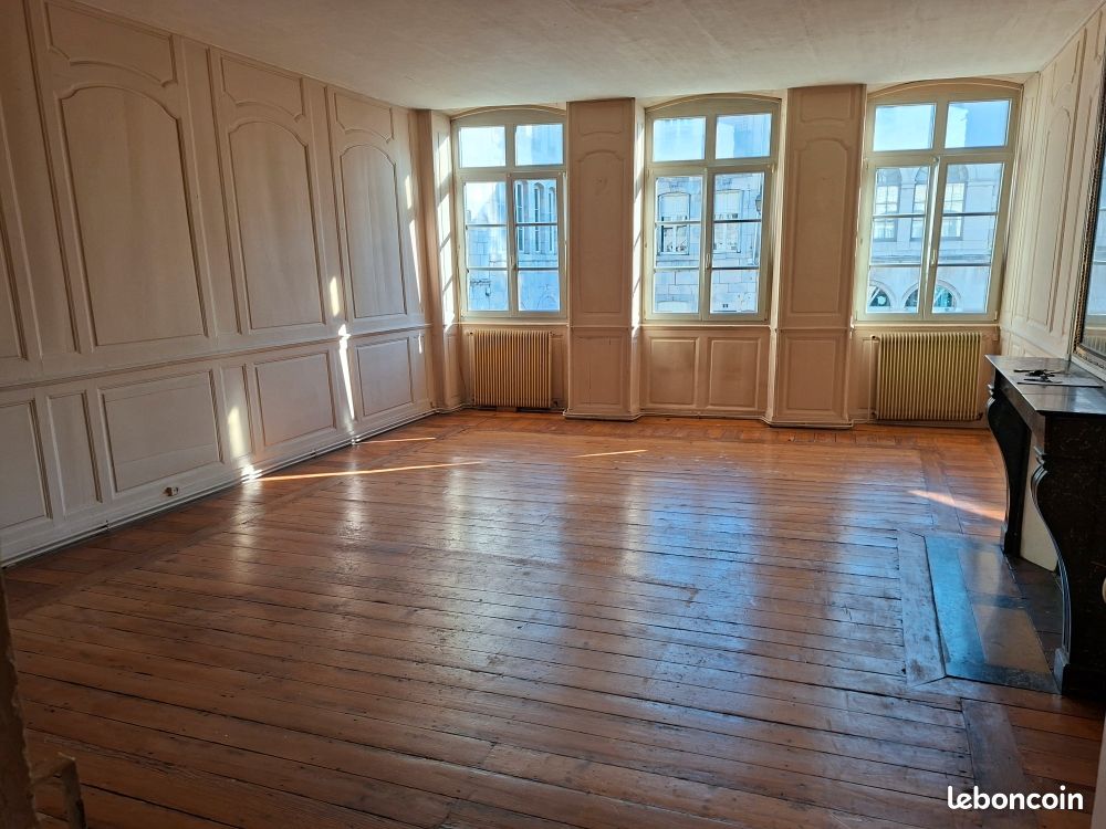 Appartement 4 pièces 126 m² · à Besançon · 126 m² · 250 000 €