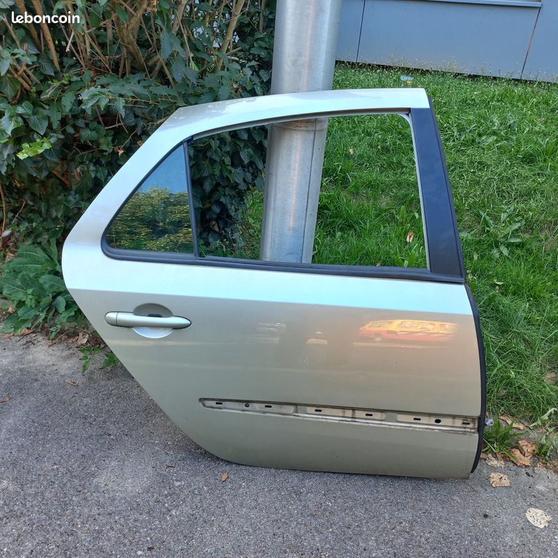 Porte arrière droit vert pâle Renault Laguna 2 (image 1)