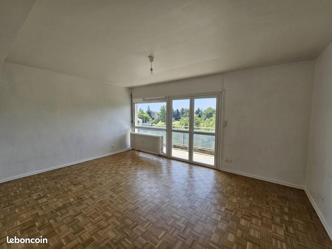 Appartement 4 pièces 84 m² · à Montbrison · 84 m² · 655 €/mois