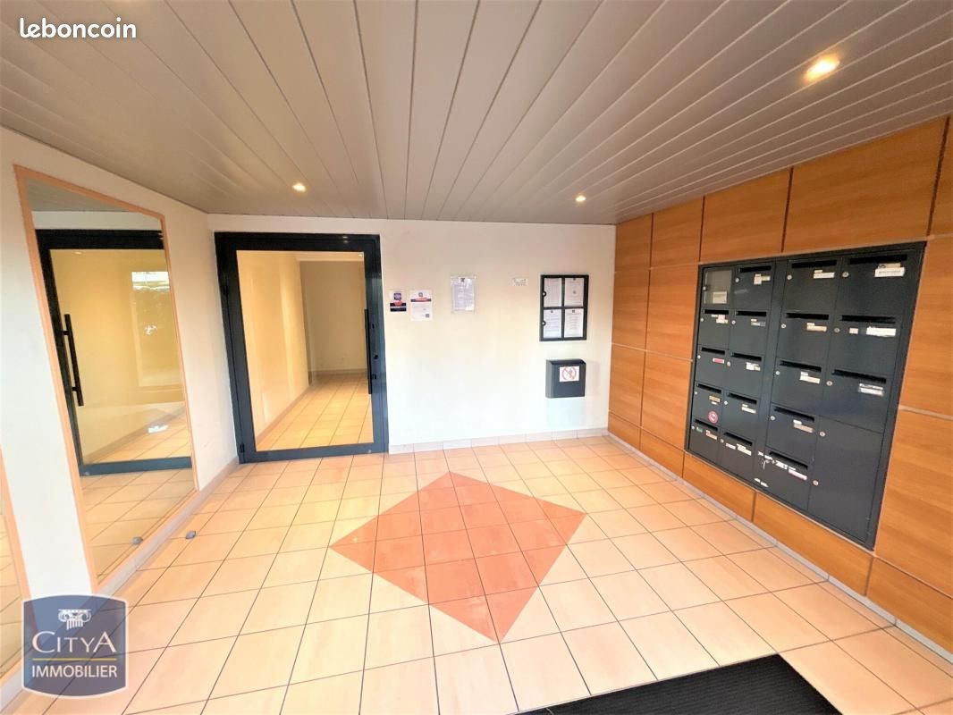 Appartement 2 pièces 49 m² · à Saint-Jean-d'Angély · 49 m² · 78 000 €
