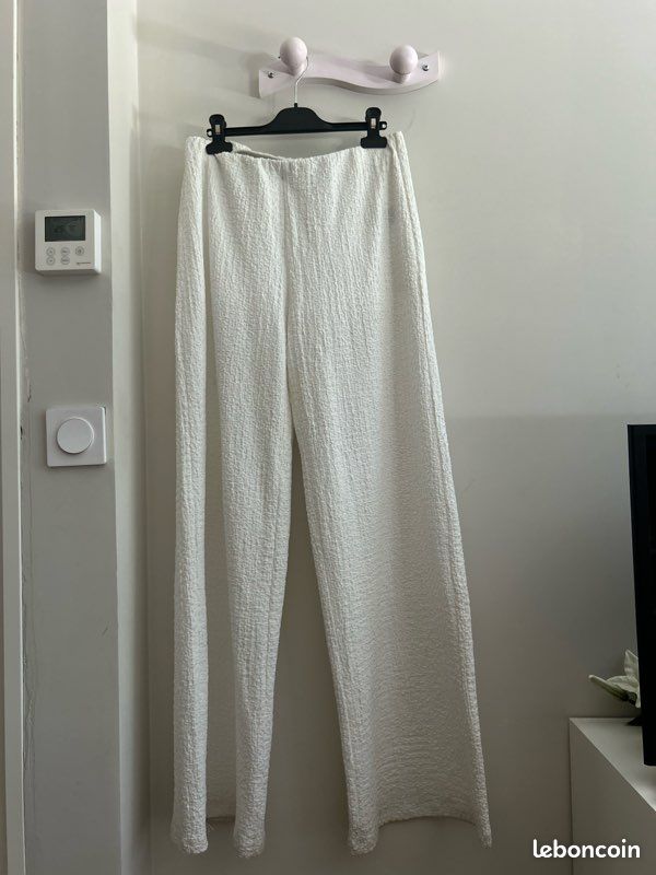 Pantalon à jambes larges léger fluide pour femme taille 40/L bershka (image 1)