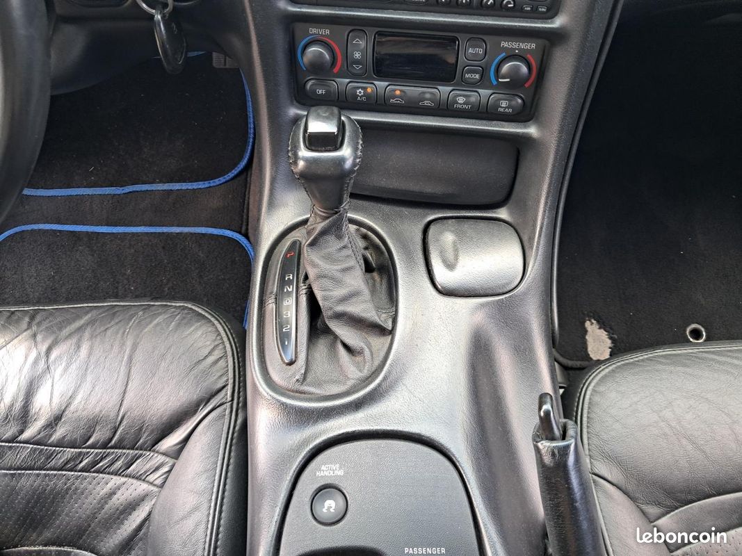 Chevrolet corvette chevrolet targa 5.7 v8 c5 bva coupe pack (image 28)