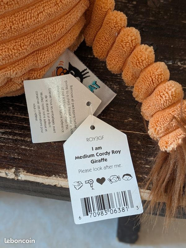 Jellycat Cordy Roy Giraffe Medium avec étiquette – modèle rare retiré 🦒 (image 4)