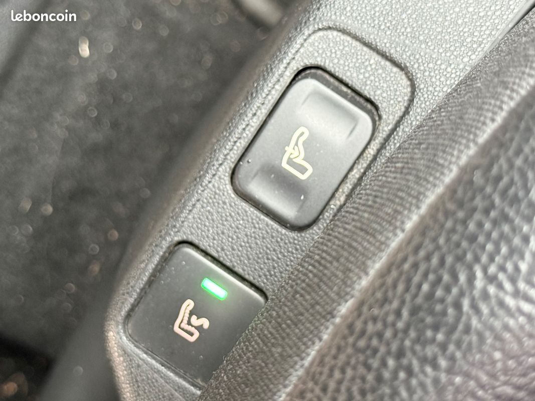 DS DS 4 1.6 THP 200ch SPORT CHIC / SIEGES MASSANT ET CHAUFFANT/INTERIEUR CUIR (image 7)