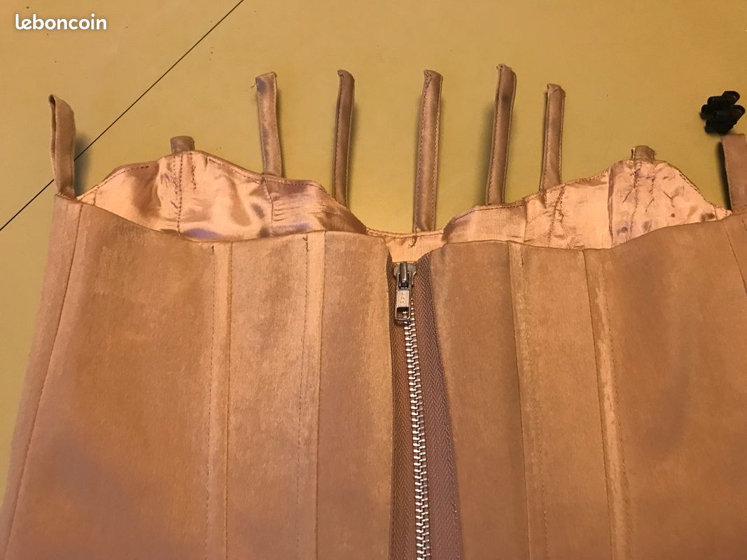 Corset (image 5)