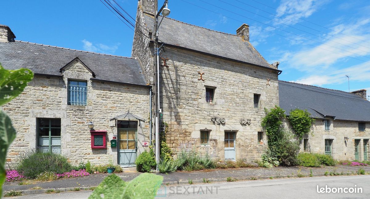 Maison 12 pièces 420 m² · à Josselin · 420 m² · 445 000 €