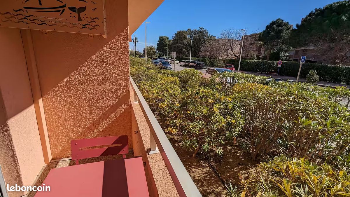 Superbe Studio à 50 m de la plage de Bormes la Faviere (image 3)