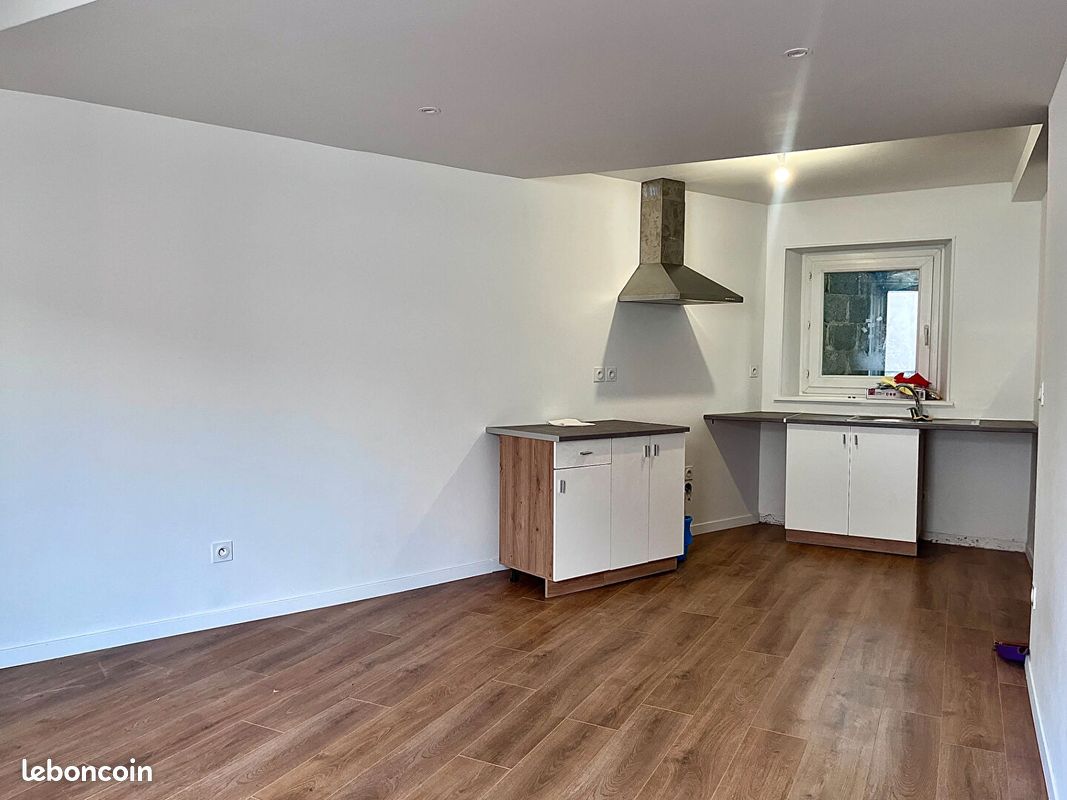 Maison 4 pièces 107 m² · à Thiers · 107 m² · 600 €/mois