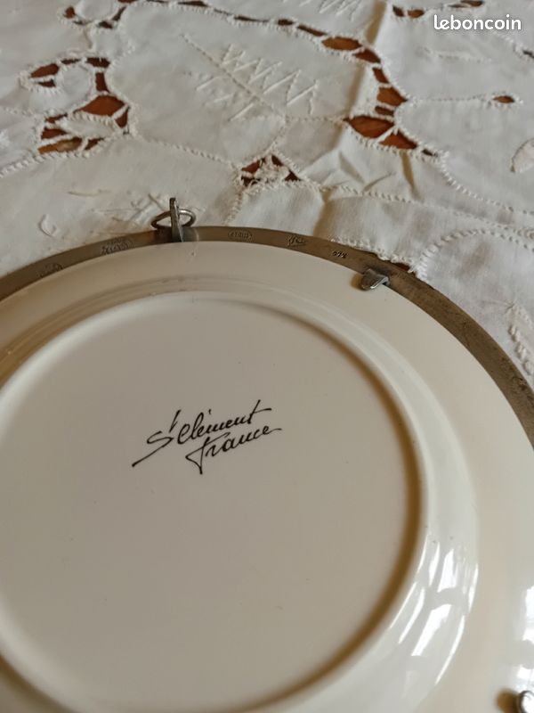 2 assiettes saint Clément france contour en etain (image 1)