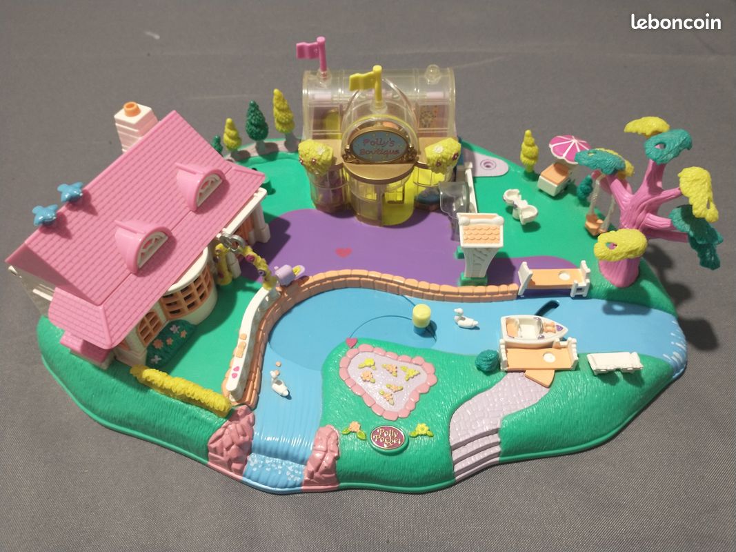 Polly Pocket 1996 Magical moving Pollyville (image 1)