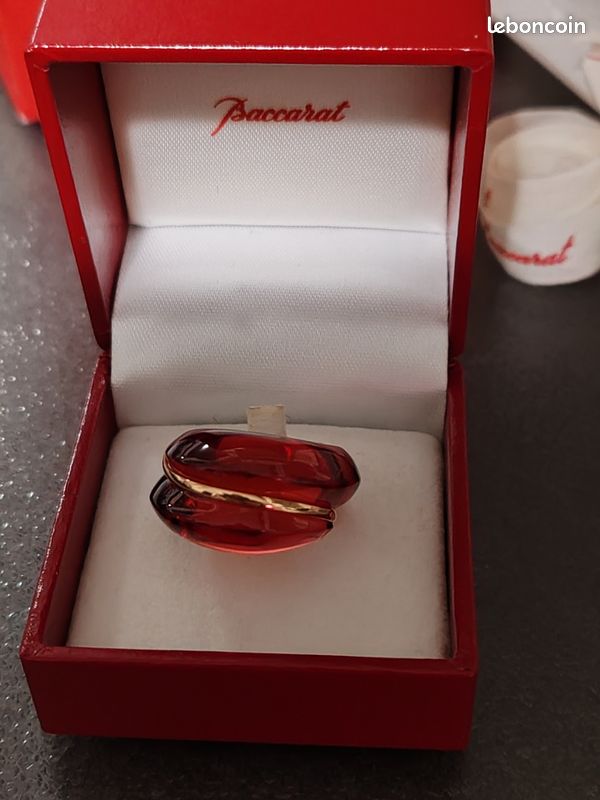 Bague En Cristal Rouge Baccarat - Taille 52 - Jamais Portée (avec étiquettes)
