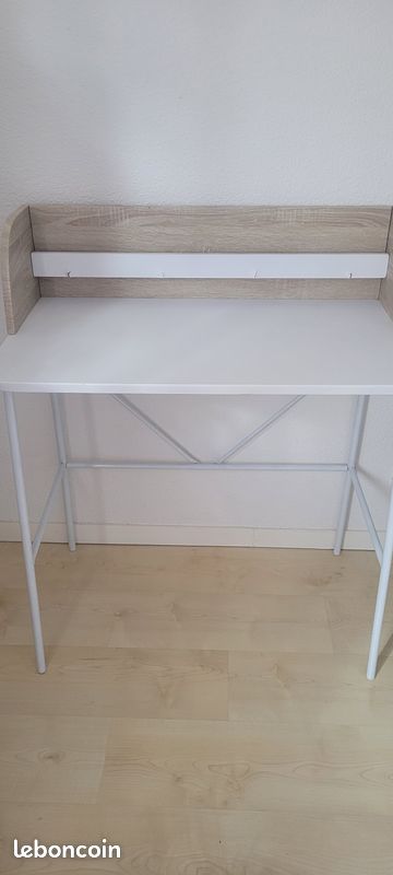 Console (image 1)