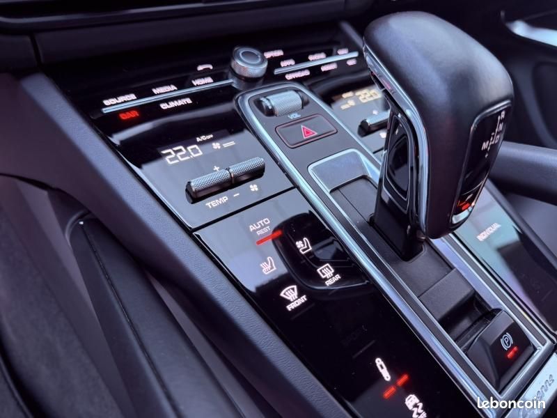 Porsche Cayenne Coupé 4.0 V8 680ch Turbo S E-Hybrid (image 44)