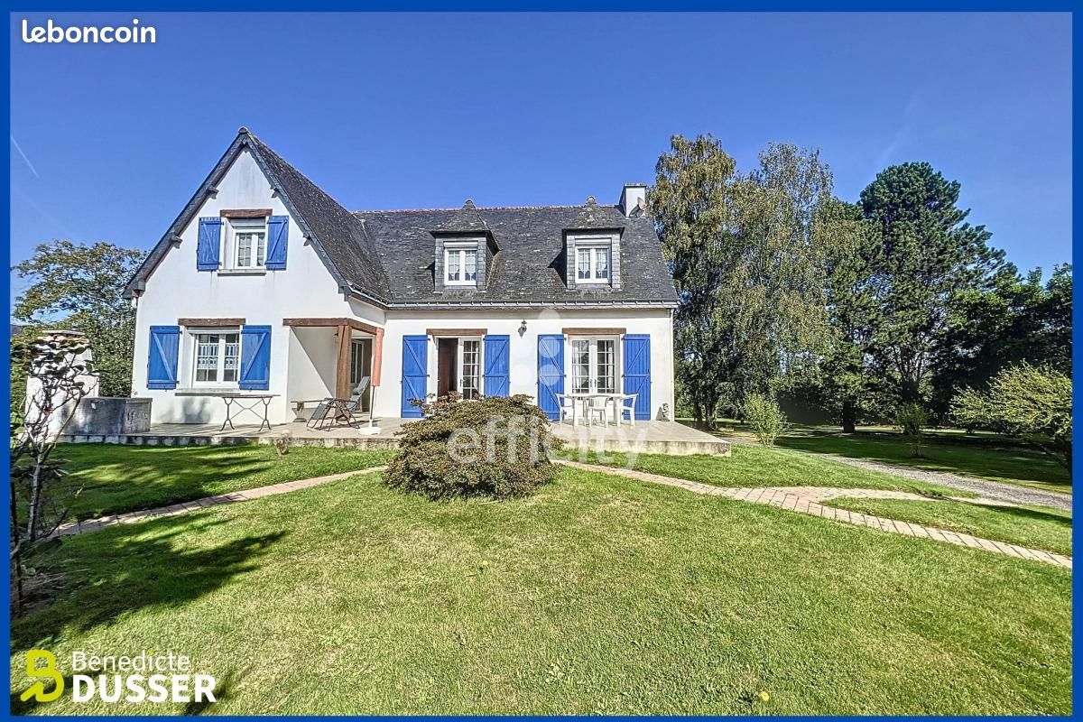 Maison 6 pièces 156 m² · à Ménéac · 156 m² · 289 800 €