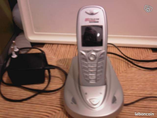 Téléphone "Alice" très design "super état (image 1)