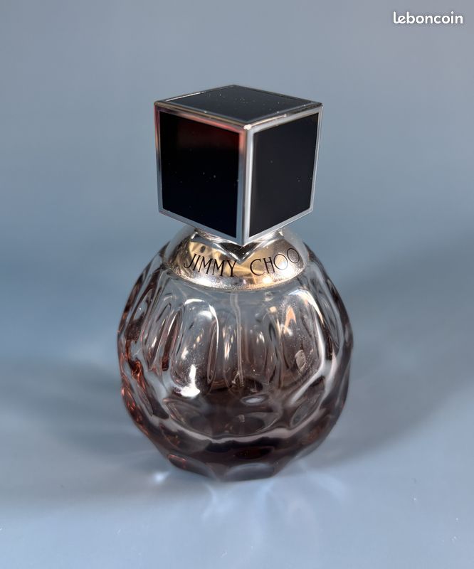 Lot de 2 flacons de parfum vides pour collection (Lancôme et Jimmy Choo) – Très bon état (image 2)