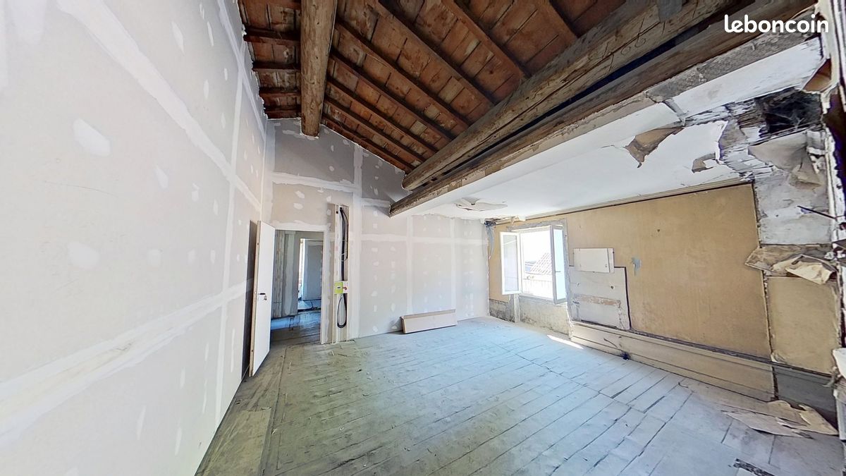 Appartement 1 pièce 22 m² · à Collonges-au-Mont-d'Or · 22 m² · 100 000 €