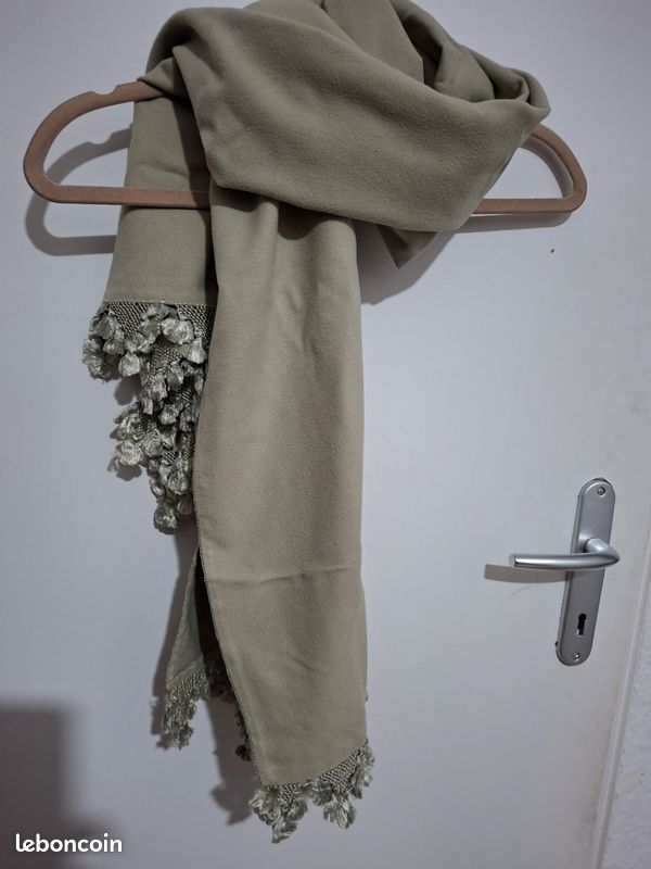 Écharpe travaillée à la main marocaine (image 2)