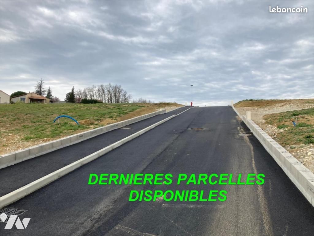 Terrain 689 m² · à Saint-Donat-sur-l'Herbasse · 689 m² · 83 000 €