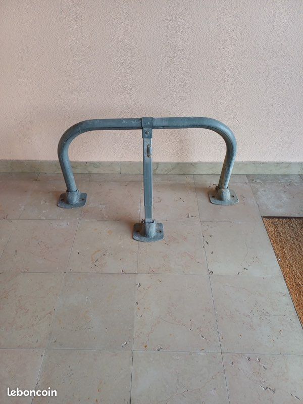 Barrière, arceaux de parking sans livraison (image 3)