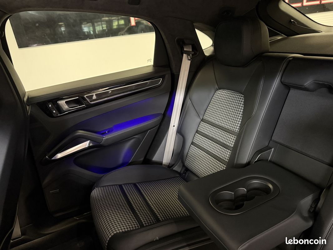 Porsche CAYENNE COUPE 4.0 V8 680CV TURBO S E-HYBRID BVA / ORIGINE FRANCE (LAURENT AUTO) (image 30)