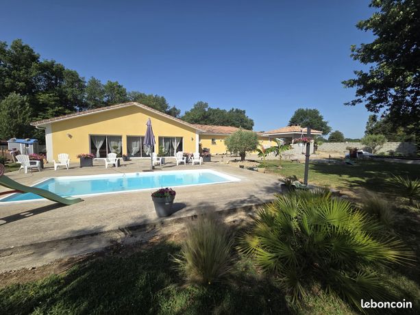 Maison 7 pièces 270 m²