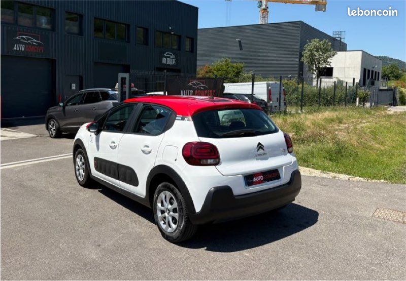 Citroën C3 1.2 VTI 82CH S&S GRAPHIC (image 2)