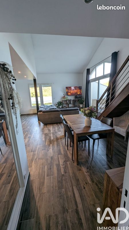 Appartement 5 pièces 91 m² · à Éragny · 91 m² · 239 000 €