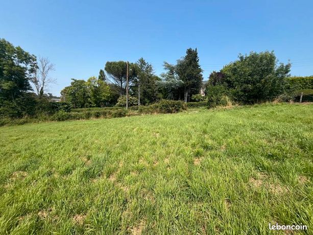 Terrain 1 881 m² L Hermenault