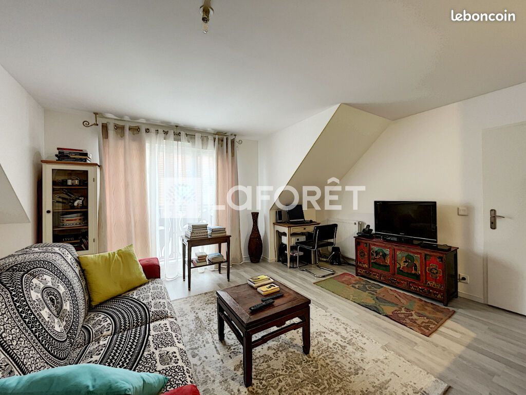 Appartement 2 pièces 45 m² · à Arpajon · 45 m² · 923 €/mois