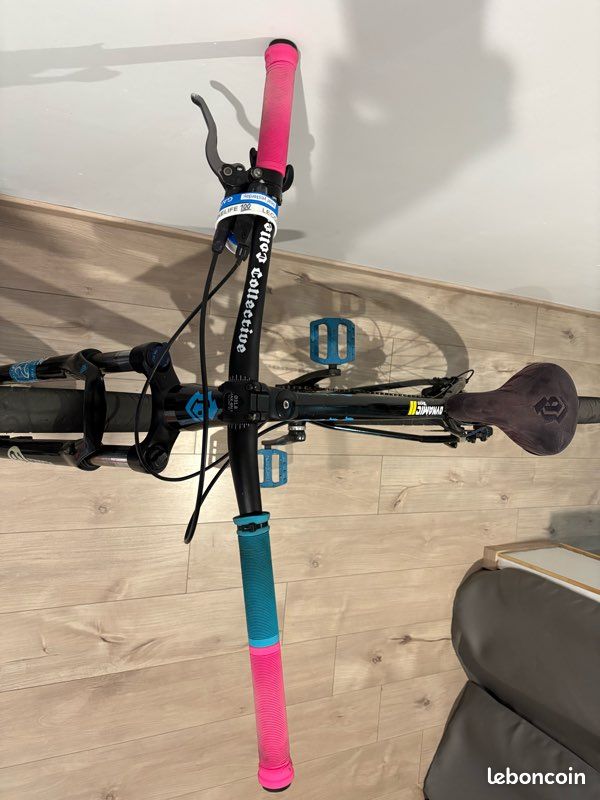 C100 collective bike (image 8)